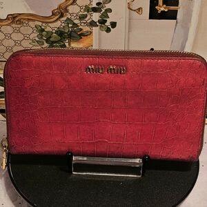 Miu Miu Pink Croc-Embossed Leather Zip  Wallet